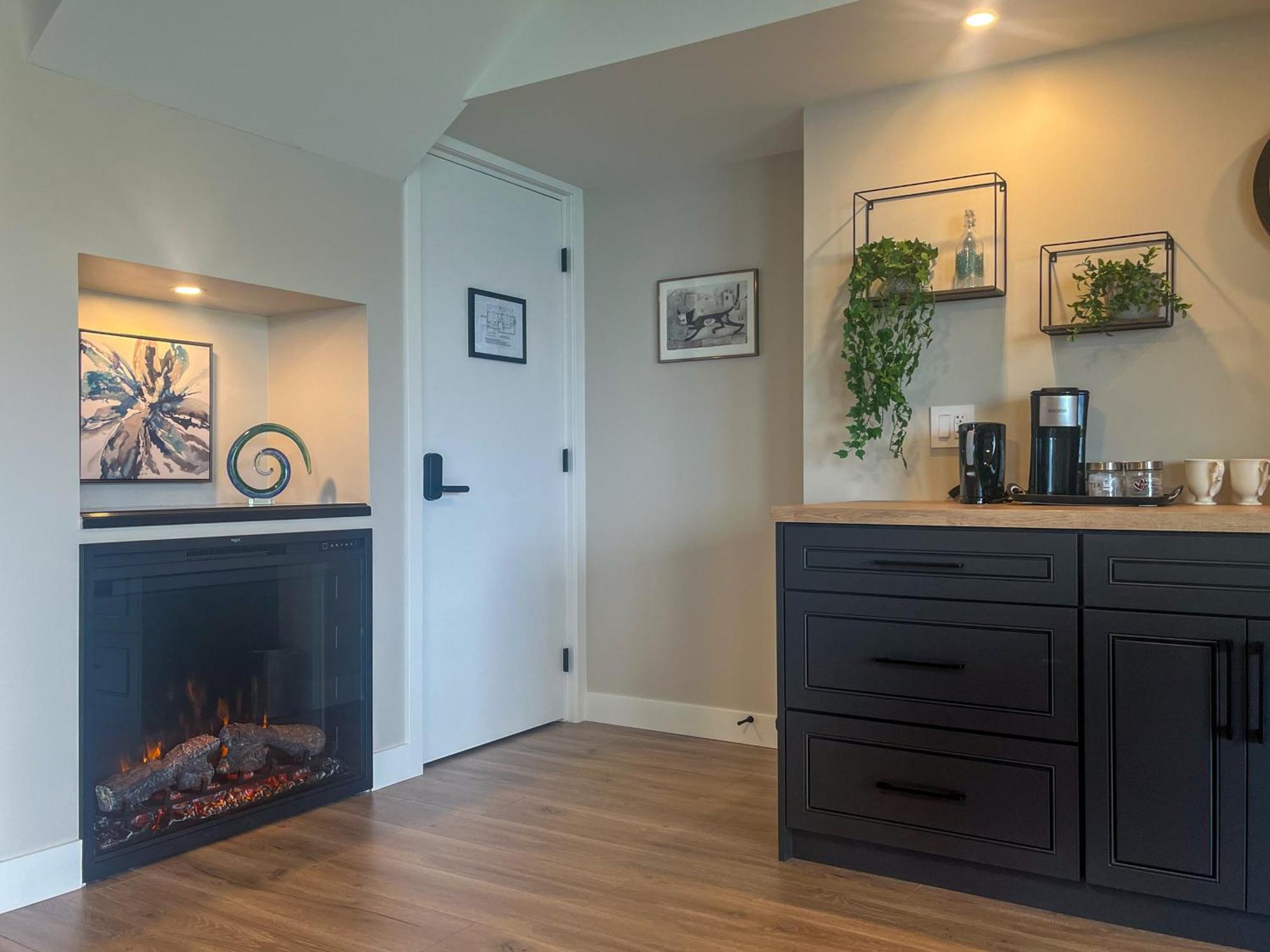 Kelowfornia Lakeview Retreat 킬로나 객실 사진